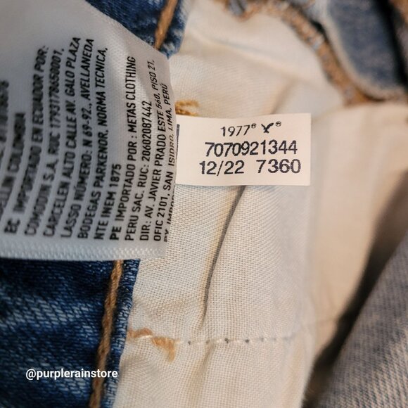 American Eagle 90's Boyfriend Overall Shorts XL Hi Rise Medium Light Wash - Picture 6 of 12